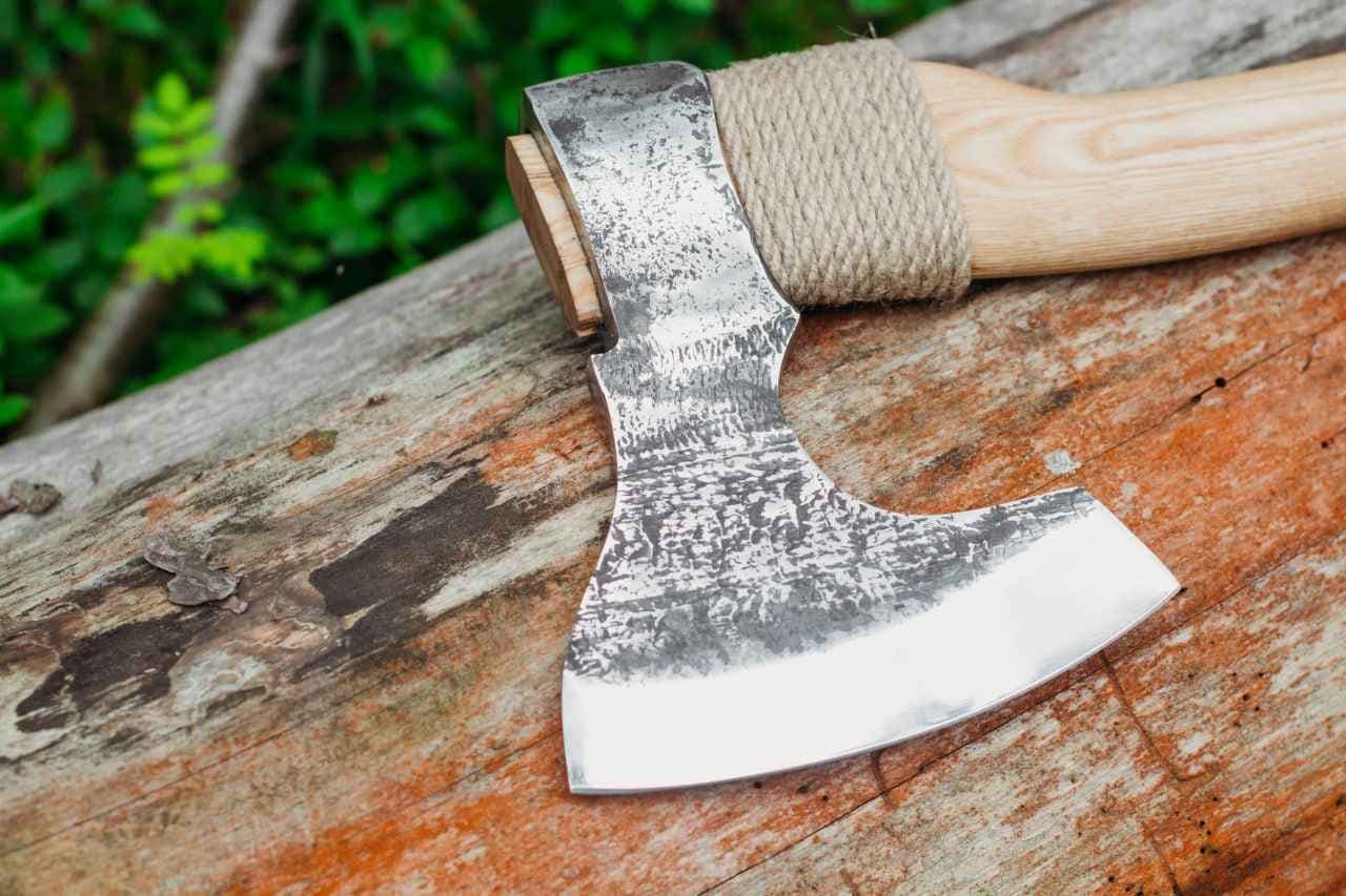 Кованый туристический топор «Варяг малый» 50см (сталь У8А) — фото 13